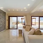Fabulous Front House With Pool Villa