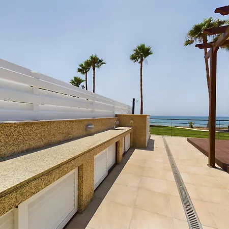 Willa Fabulous Front House With Pool *