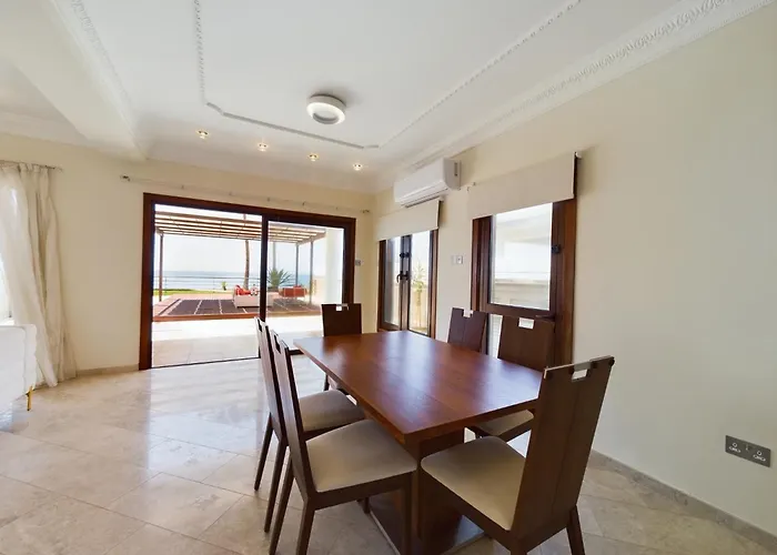 Willa Fabulous Front House With Pool