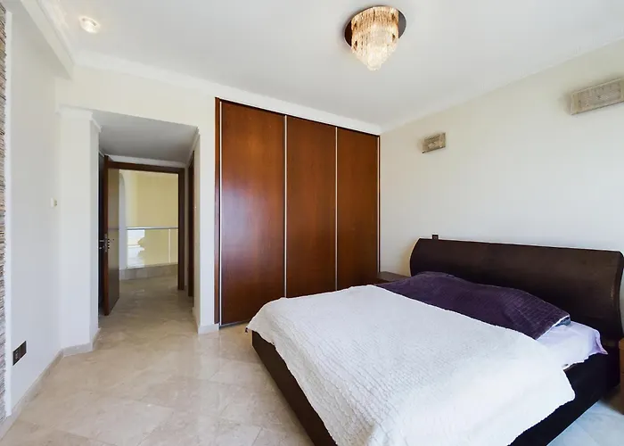 Willa Fabulous Front House With Pool